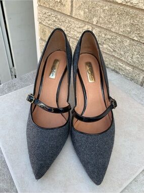 Halogen Marci Mary Jane shoes size 7   gray and black.